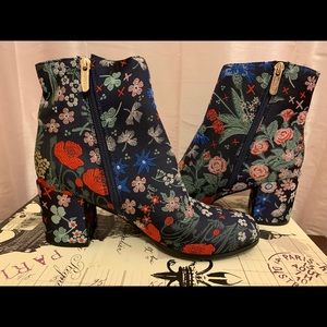 Indigo rd booties, 7.5 never worn